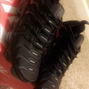 Nike Vapormax TN Plus “black out”